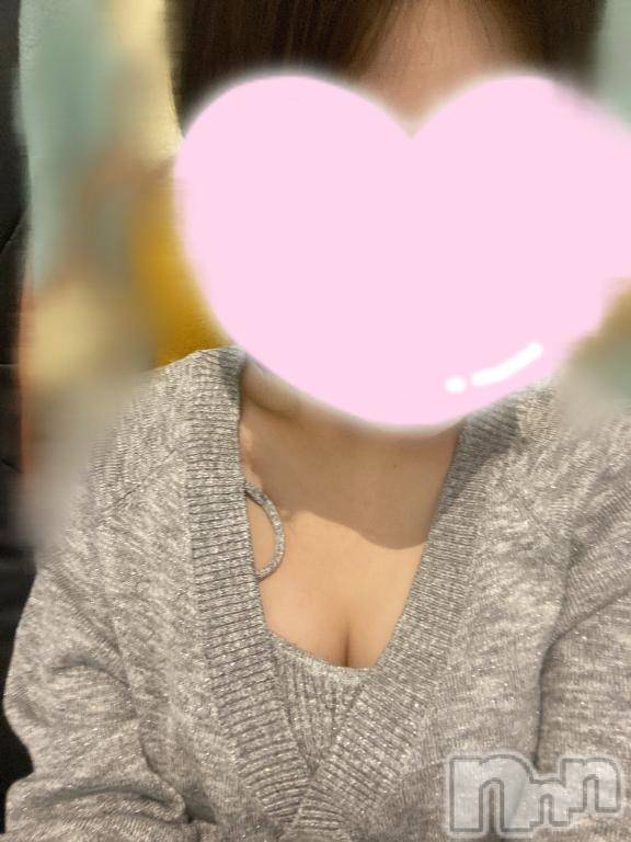 長岡デリヘル純・無垢(ジュンムク)こはく(20)の2025年6月25日写メブログ「います🤍急遽あしたも、、」