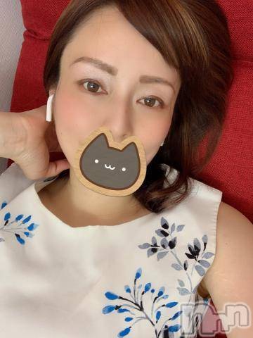 新潟人妻デリヘル熟女の風俗 最終章(ジュクジョノフウゾクサイシュウショウ)えみ(35)の2022年10月15日写メブログ「おはよんよん～」