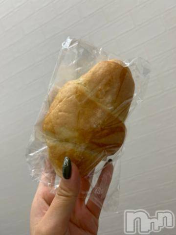 新潟デリヘルMinx(ミンクス) 芹果(20)の12月12日写メブログ「パン食べます」