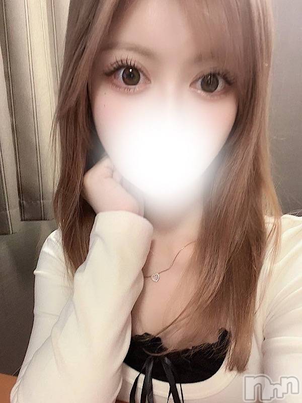 夏妃さゆり