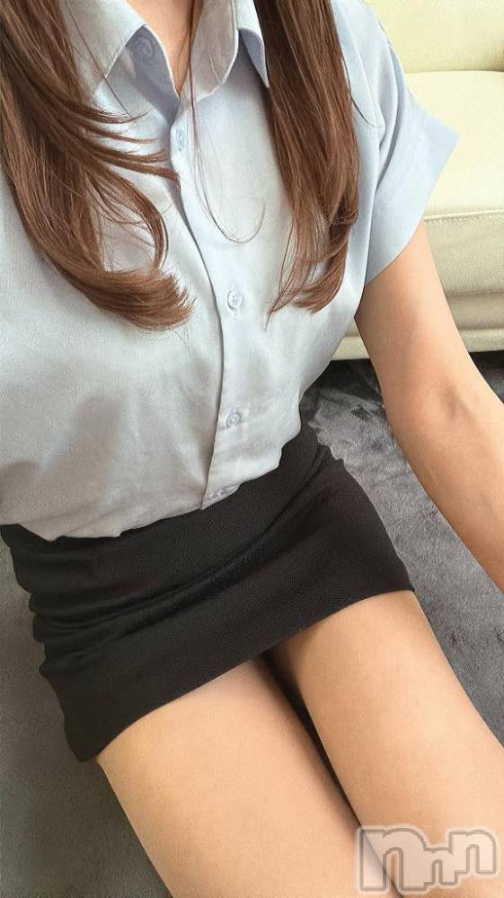 新潟デリヘル人妻不倫処　桃屋　新潟店(ヒトヅマフリンドコロモモヤ) りこ・従順無垢(38)の8月30日写メブログ「出勤しました♬.*ﾟ」