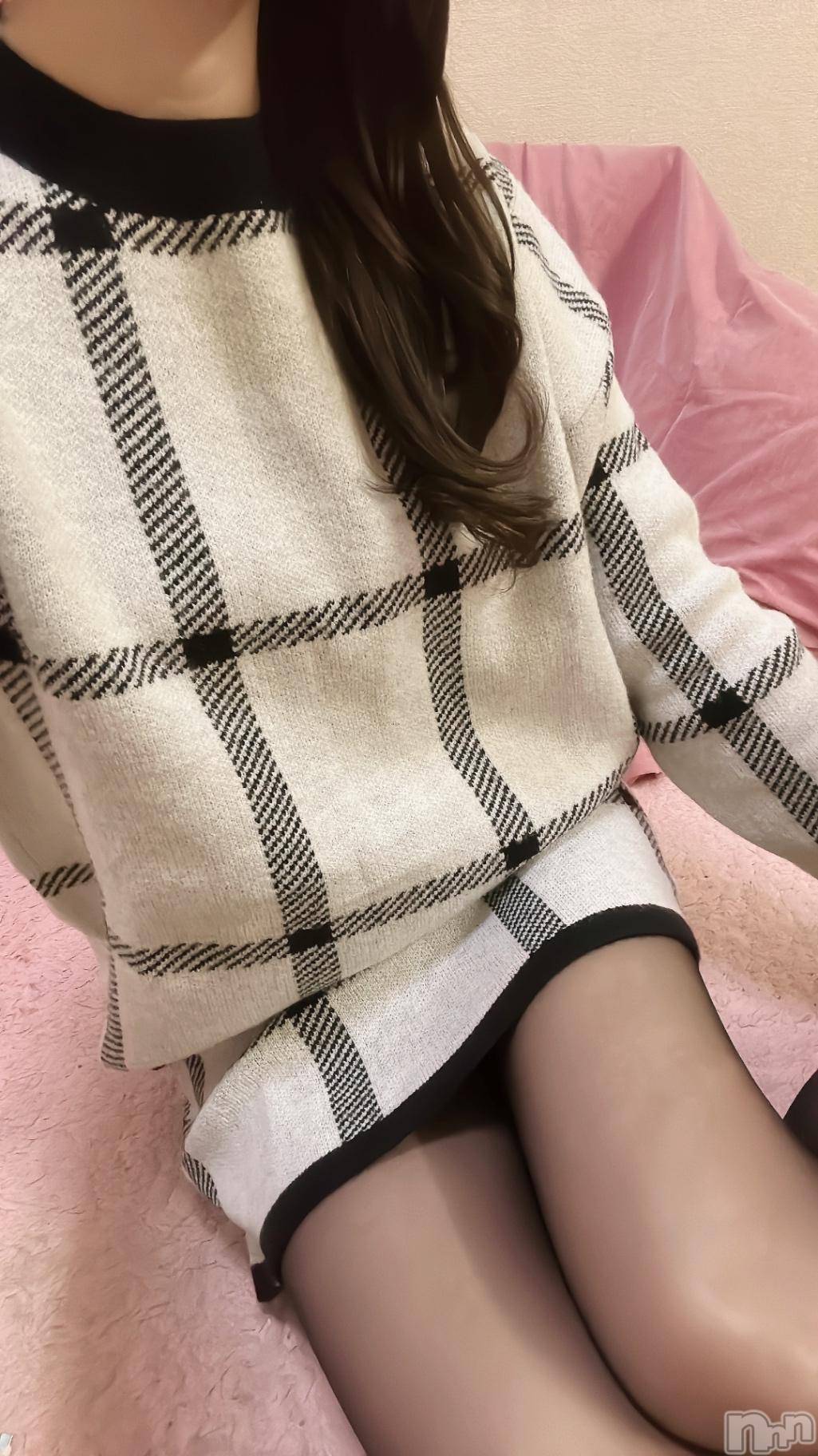 新潟人妻デリヘル人妻不倫処　桃屋　新潟店(ヒトヅマフリンドコロモモヤ)りこ・従順無垢(38)の2024年12月8日写メブログ「出勤しました♬.*ﾟ」