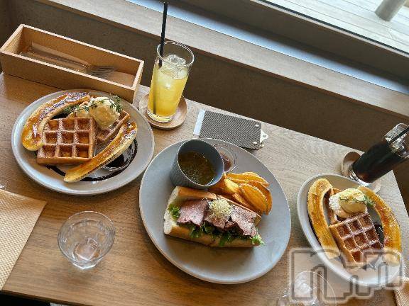 新潟デリヘル人妻不倫処　桃屋　新潟店(ヒトヅマフリンドコロモモヤ)りこ・従順無垢(38)の2025年11月11日写メブログ「お疲れ様です♬.*ﾟ」