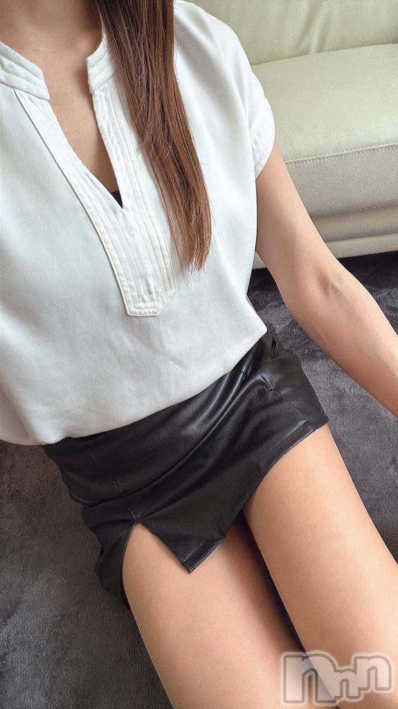新潟デリヘル人妻不倫処　桃屋　新潟店(ヒトヅマフリンドコロモモヤ)りこ・従順無垢(38)の2026年6月13日写メブログ「出勤しました♬.*ﾟ」