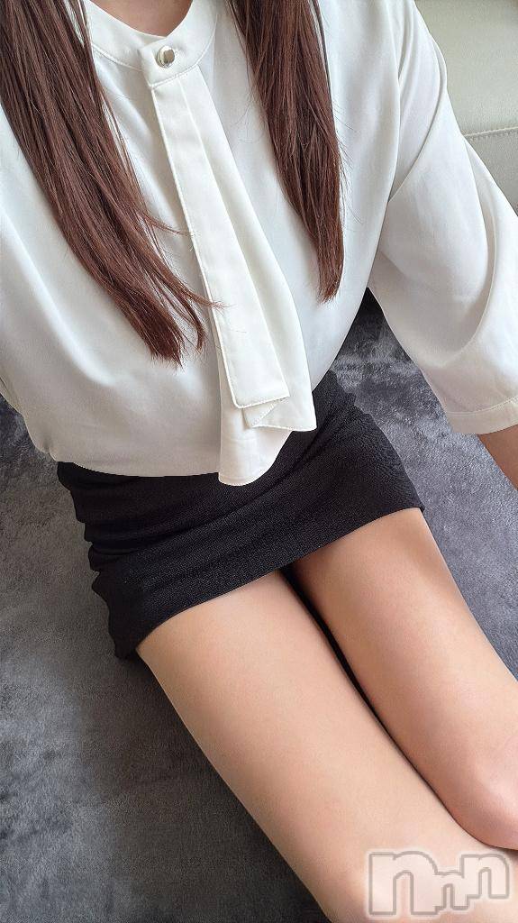 新潟デリヘル人妻不倫処　桃屋　新潟店(ヒトヅマフリンドコロモモヤ)りこ・従順無垢(38)の2026年7月23日写メブログ「出勤しました♬.*ﾟ」