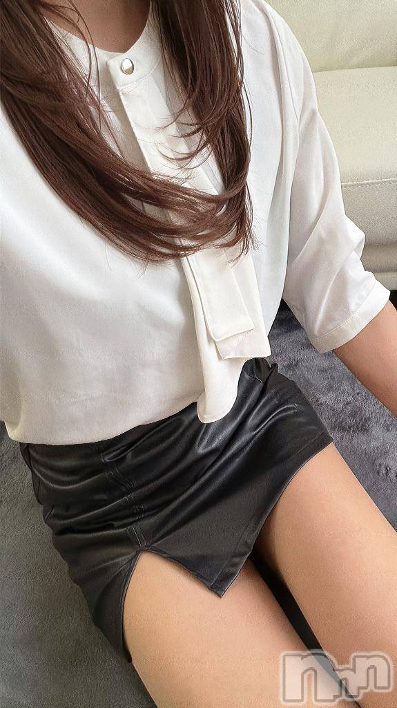 新潟デリヘル人妻不倫処　桃屋　新潟店(ヒトヅマフリンドコロモモヤ)りこ・従順無垢(38)の2026年8月2日写メブログ「出勤しました♬.*ﾟ」