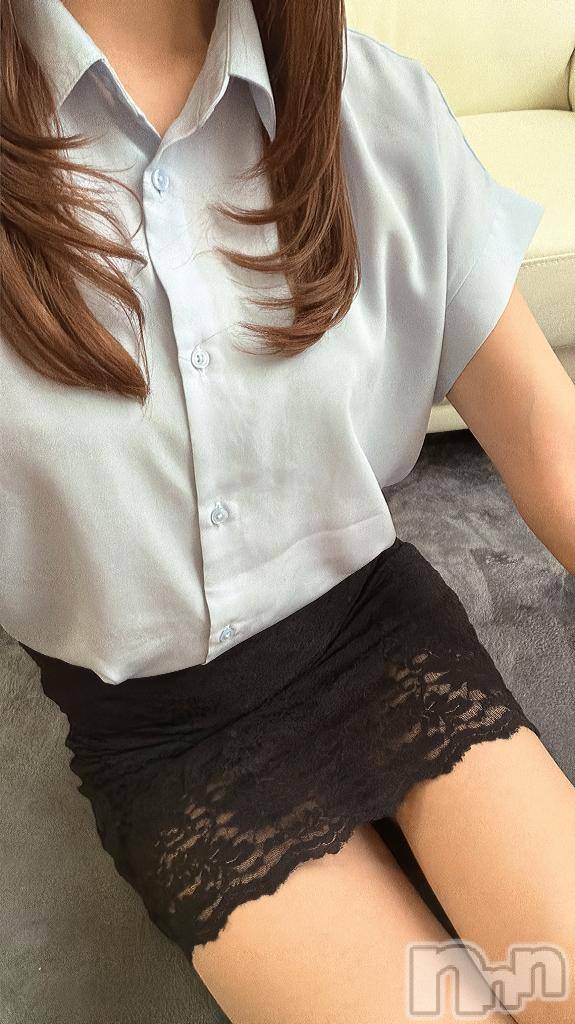 新潟デリヘル人妻不倫処　桃屋　新潟店(ヒトヅマフリンドコロモモヤ)りこ・従順無垢(38)の2026年8月17日写メブログ「出勤しました♬.*ﾟ」