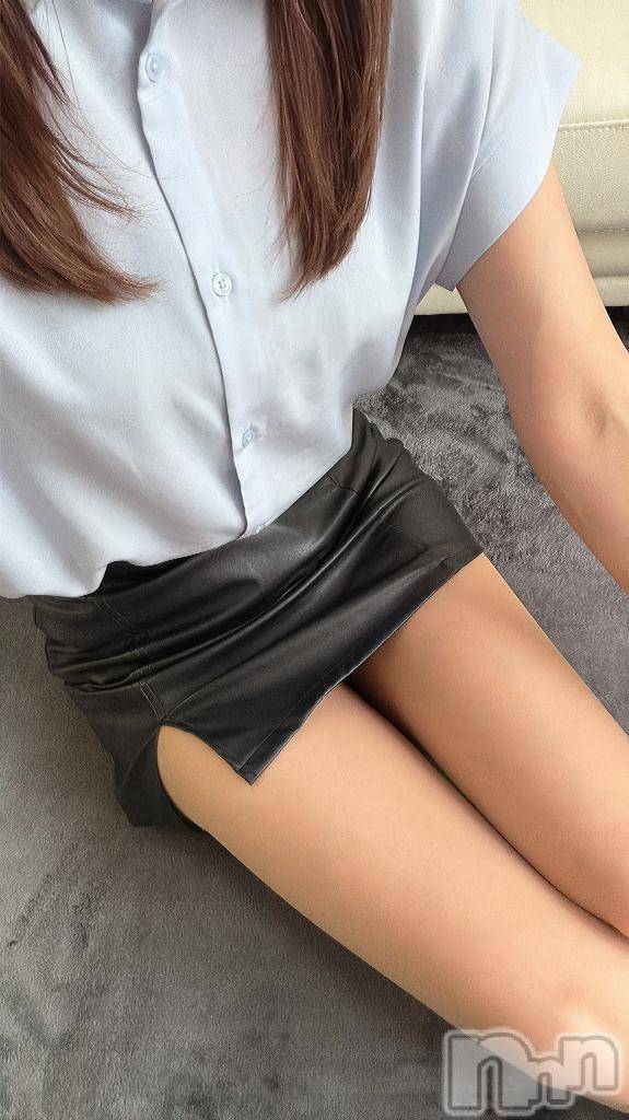 新潟デリヘル人妻不倫処　桃屋　新潟店(ヒトヅマフリンドコロモモヤ)りこ・従順無垢(38)の2026年9月5日写メブログ「出勤しました♬.*ﾟ」