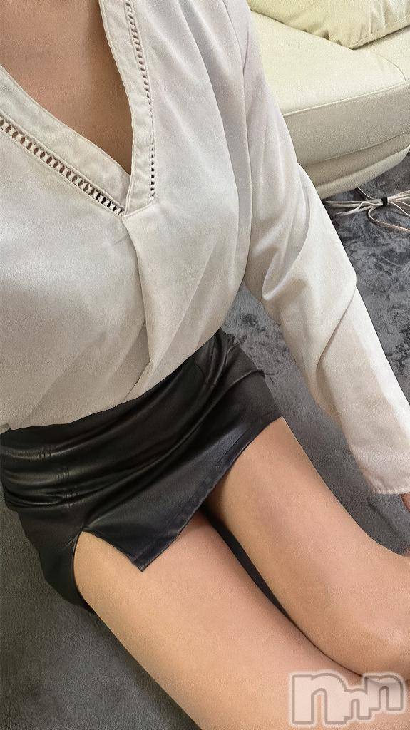 新潟デリヘル人妻不倫処　桃屋　新潟店(ヒトヅマフリンドコロモモヤ)りこ・従順無垢(38)の2026年9月28日写メブログ「出勤しました♬.*ﾟ」