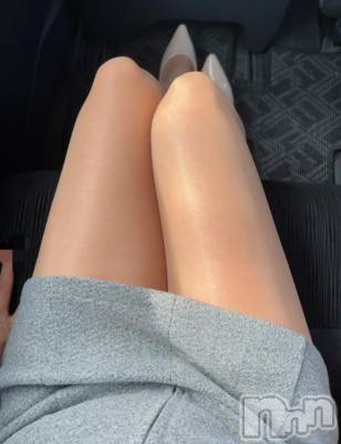 新潟デリヘル 人妻不倫処　桃屋　新潟店(ヒトヅマフリンドコロモモヤ) りこ・従順無垢(38)の11月1日写メブログ「出勤しました♬.*ﾟ」