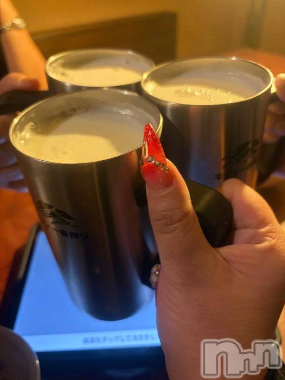 新潟デリヘル熟女の風俗 最終章(ジュクジョノフウゾクサイシュウショウ)ねね(38)の2026年4月23日写メブログ「昨日はスペシャルゲスト登場🤭❤️」