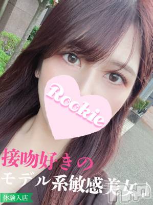 なるせ☆接吻好きモデル系美女(22) 身長165cm、スリーサイズB88(E).W57.H85。長岡デリヘル ROOKIE(ルーキー)在籍。