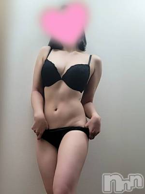 ユヅキ☆知的姉系新人(27) 身長164cm、スリーサイズB88(E).W59.H88。新潟デリヘル ドキドキ！！ー地元在籍100％ー(ドキドキ)在籍。