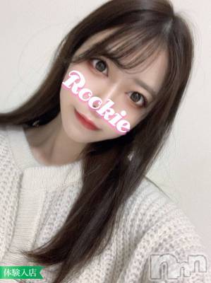 りほ☆濃厚リップのご奉仕型M(21) 身長155cm、スリーサイズB84(C).W55.H83。長岡デリヘル ROOKIE(ルーキー)在籍。