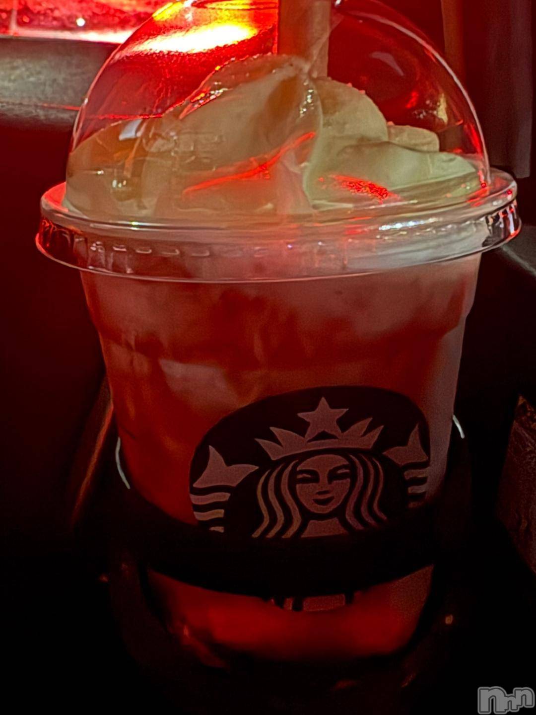 三条デリヘル新潟デリヘル倶楽部　三条店(ニイガタデリヘルクラブ　サンジョウテン)そら(26)の2024年12月2日写メブログ「メリーベリーストロベリーフラペチーノ🍓」