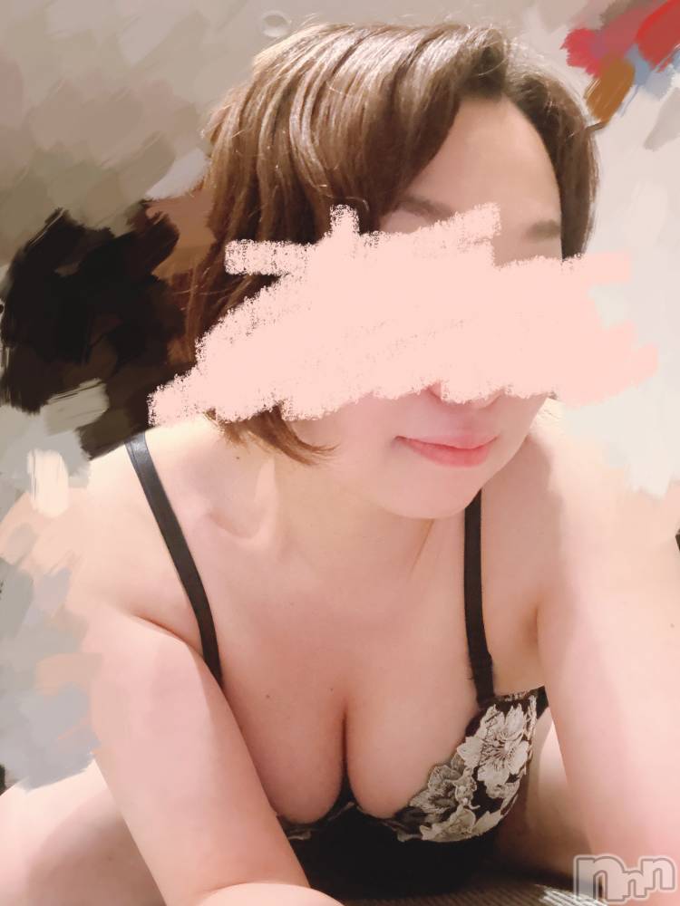 長岡人妻デリヘル長岡人妻市(ナガオカヒトヅマイチ) すずの★濡れすぎ注意★(38)の8月31日写メブログ「おはようございます☀️｡°」