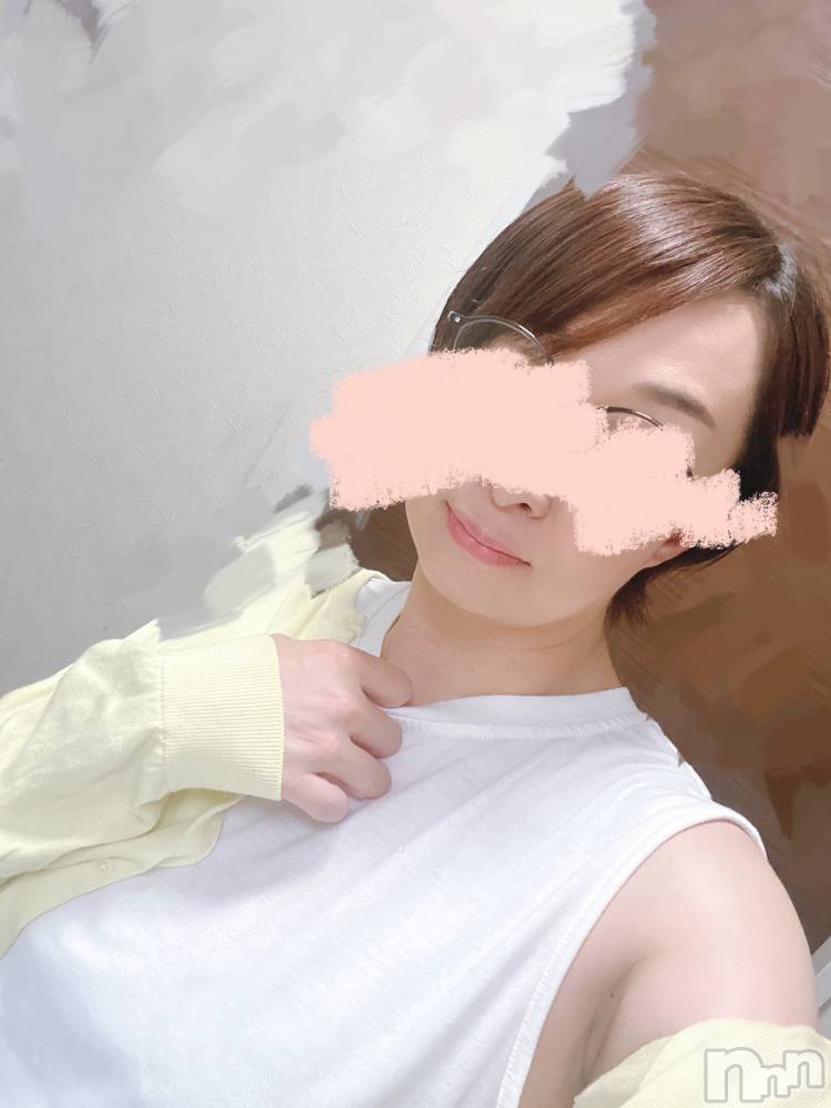 長岡人妻デリヘル長岡人妻市(ナガオカヒトヅマイチ) すずの★濡れすぎ注意★(38)の8月31日写メブログ「むしむし」
