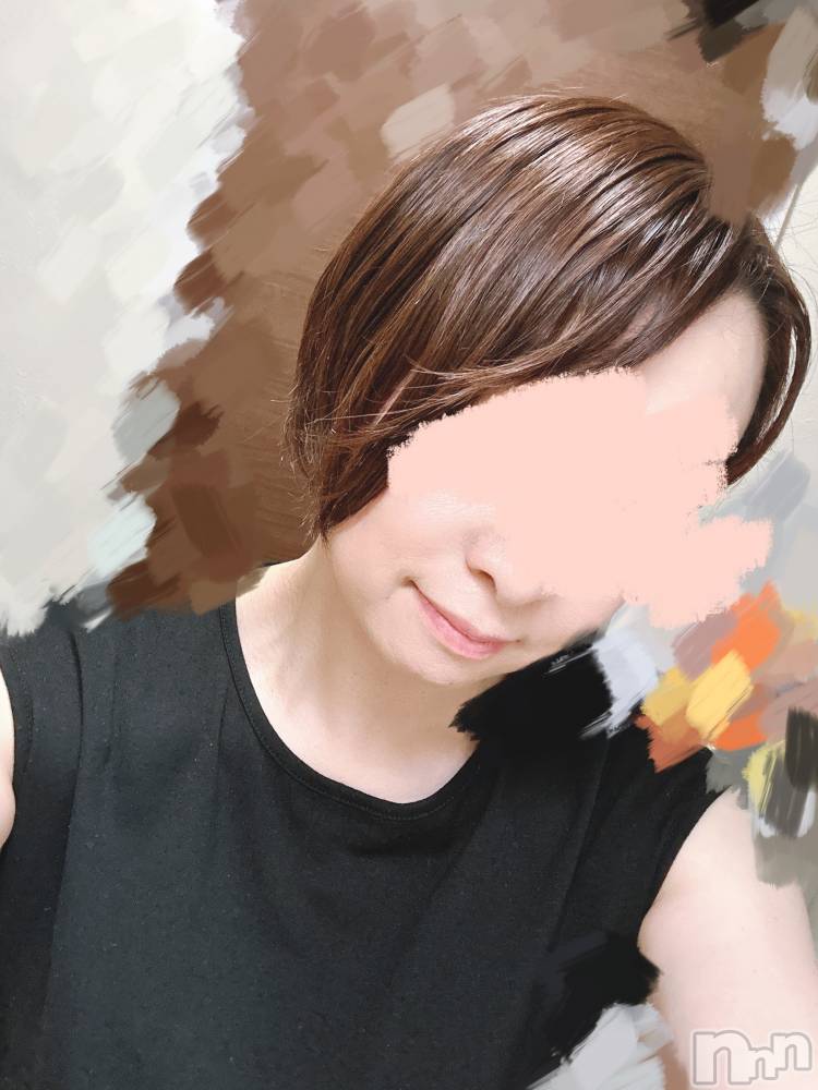 長岡人妻デリヘル長岡人妻市(ナガオカヒトヅマイチ) すずの★濡れすぎ注意★(38)の10月5日写メブログ「おはようございます🍇」