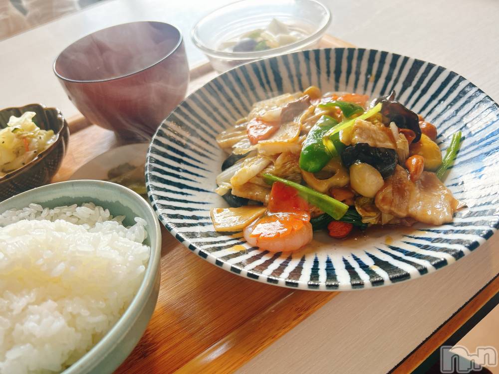 長岡人妻デリヘル長岡人妻市(ナガオカヒトヅマイチ) すずの★濡れすぎ注意★(38)の11月7日写メブログ「こんばんは*ﾟ」