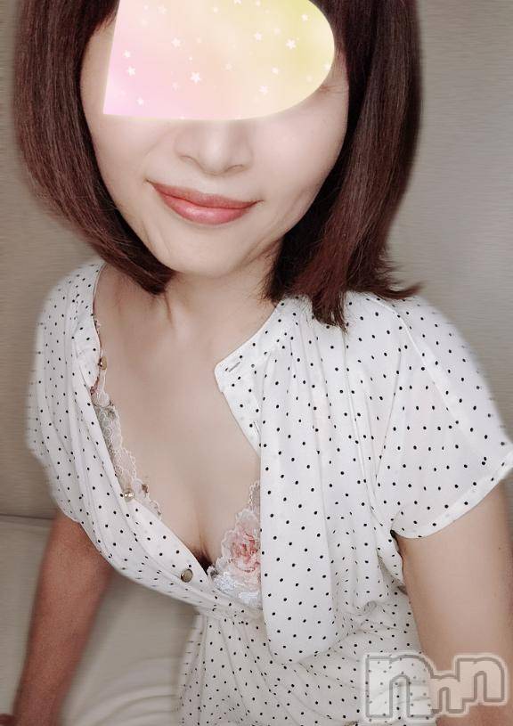 新潟人妻デリヘル新潟人妻デリバリーヘルス 下心 ～したごころ～(シタゴコロ) 二宮(にのみや)奥様(45)の7月21日写メブログ「甘くてエッチな休日、ありがとう💐」