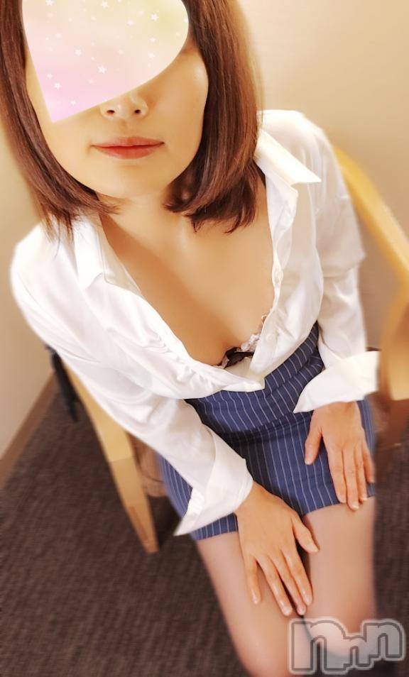 新潟デリヘル新潟人妻デリバリーヘルス 下心 ～したごころ～(シタゴコロ) 二宮(にのみや)奥様(45)の11月19日写メブログ「ねぇ…ここ、感じるんでしょ？💋」