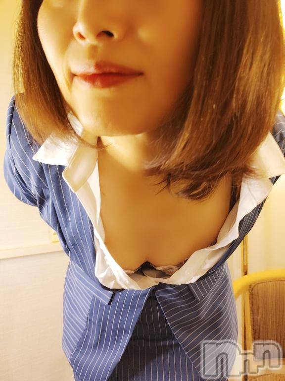 新潟デリヘル新潟人妻デリバリーヘルス 下心 ～したごころ～(シタゴコロ) 二宮(にのみや)奥様(45)の12月6日写メブログ「ちくび…あぁ…凄くいいの…🌹」