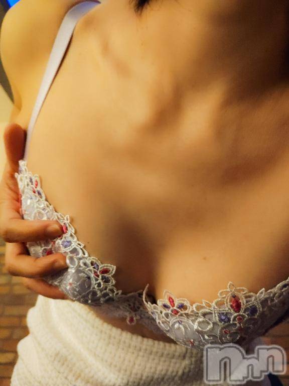 新潟デリヘル新潟人妻デリバリーヘルス 下心 ～したごころ～(シタゴコロ) 二宮(にのみや)奥様(45)の12月12日写メブログ「ダメっ…声、勝手に出ちゃう…🌹」