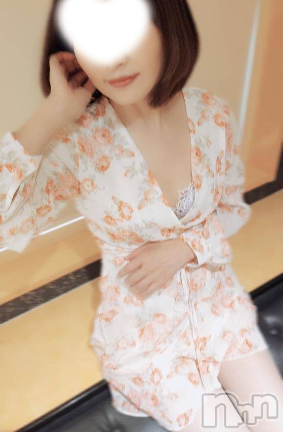 新潟デリヘル新潟人妻デリバリーヘルス 下心 ～したごころ～(シタゴコロ)二宮(にのみや)奥様(46)の2026年1月27日写メブログ「欲しさが、少し素直になる朝🌹」