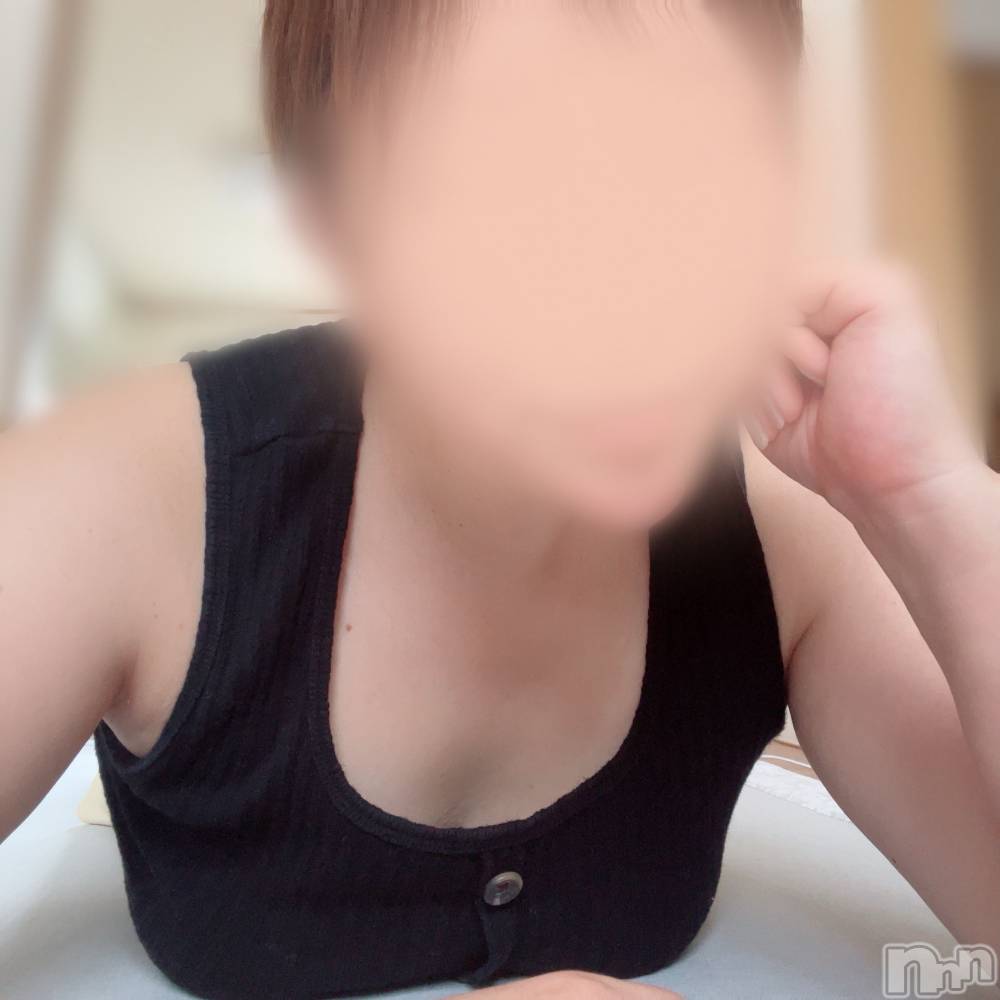 上越デリヘルらぶ妻　～新潟の人妻が集う店～(ラブツマ) 藤井ゆりな★淫乱＆美乳♪(39)の8月1日写メブログ「寝起き、色気ゼロ」