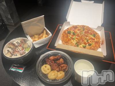 上越デリヘル らぶ妻　～新潟の人妻が集う店～(ラブツマ) 藤井ゆりな★淫乱＆美乳♪(39)の4月26日写メブログ「だからなんです😅でも…」