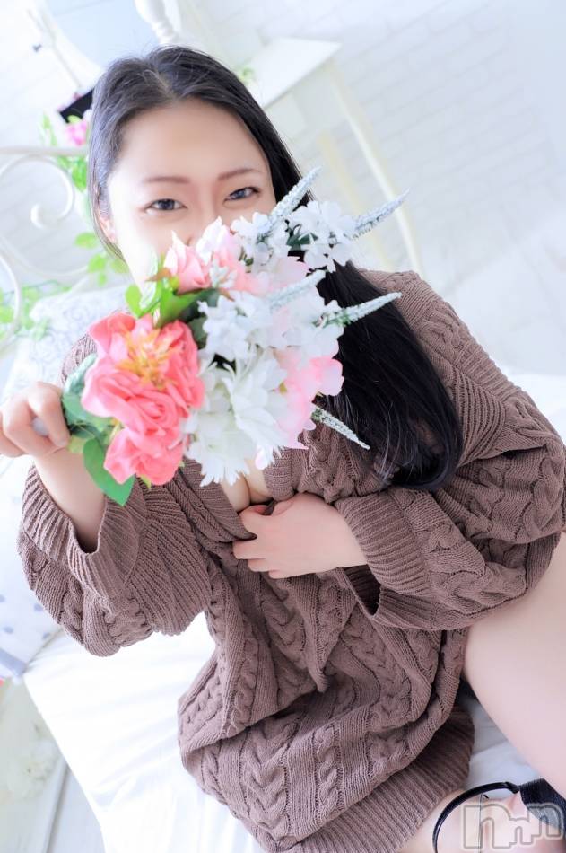 長岡人妻デリヘル多彩妻(タサイヅマ) ひとみ(24)の12月4日写メブログ「出勤してます♥️」