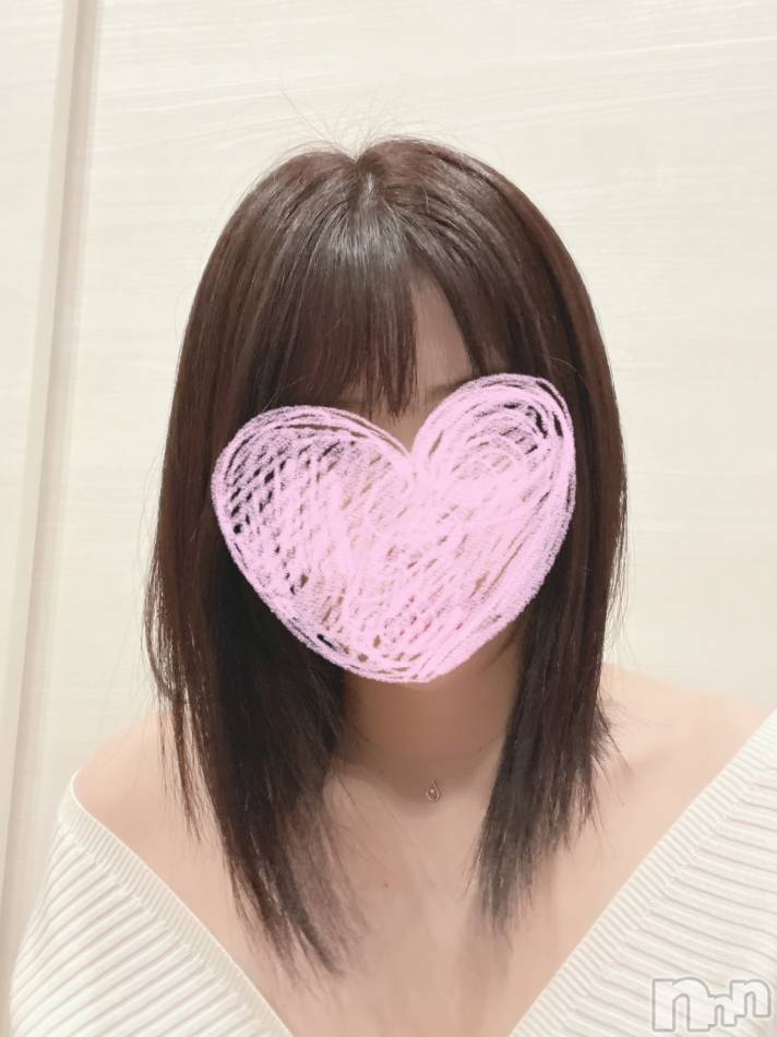 新潟デリヘル(ヒトヅマフリンドコロモモヤ)の2025年12月6日お店速報「本日入店【みおさん】60分13,200円新人キャンペーン開催中！！」
