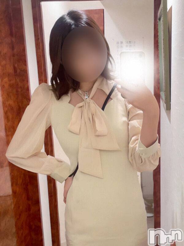 新潟人妻デリヘル(イヤシノモリ)の2024年1月15日お店速報「16日、新人奥様三好さん＆人気奥様直江さん出勤します♪」