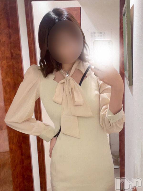 新潟人妻デリヘル(イヤシノモリ)の2024年1月27日お店速報「エロ癒し系の新人奥様三好さん完売致しました♪」