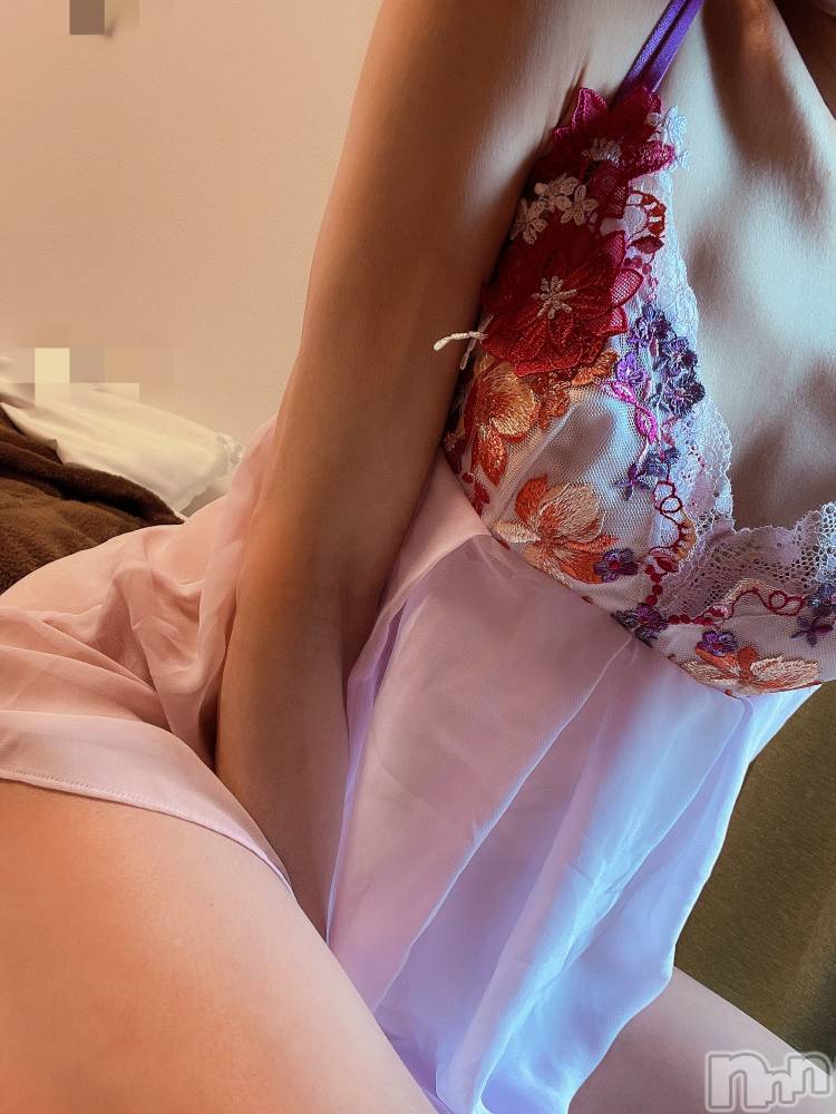 長野人妻デリヘル閨(ネヤ) ななこ(53)の6月28日写メブログ「出勤中です(*´˘`*)♡」
