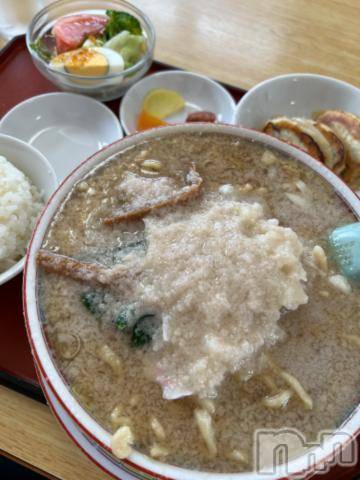 長岡デリヘルBIANCA～主人の知らない私～長岡店(ビアンカナガオカテン) 咲真　せんり(27)の5月21日写メブログ「大油！味濃いめで🖐️(常連さんぽい人の注文真似しとけば間違いない説)」