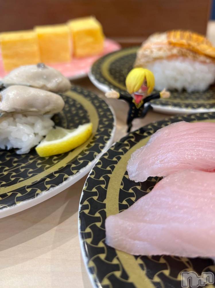 長岡デリヘルBIANCA～主人の知らない私～長岡店(ビアンカナガオカテン) 咲真　せんり(27)の11月25日写メブログ「これは牡蠣なのか？…なんか違った:( ;´꒳`;):」