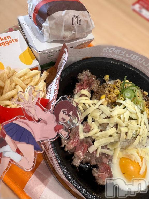 長岡人妻デリヘルBIANCA～主人の知らない私～長岡店(ビアンカナガオカテン) 咲真　せんり(27)の3月8日写メブログ「トッピングは当たり前！カロリーが増せば増すほどおいしくなる(デブ学)」