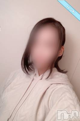 すみれ(21) 身長157cm、スリーサイズB85(C).W59.H87。長岡手コキ 長岡市総合デリヘル COLOR～デリヘル・手コキ・密着エステ～(ナガオカシソウゴウデリヘルカラー)在籍。