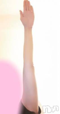 新潟人妻デリヘル 熟女の風俗 最終章(ジュクジョノフウゾクサイシュウショウ) えり(41)の7月28日写メブログ「手♡」