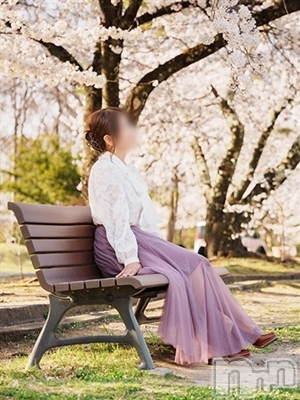 しほ★復帰(34) 身長155cm、スリーサイズB94(E).W60.H86。上田発人妻デリヘル Precede 上田東御店(プリシード ウエダトウミテン)在籍。