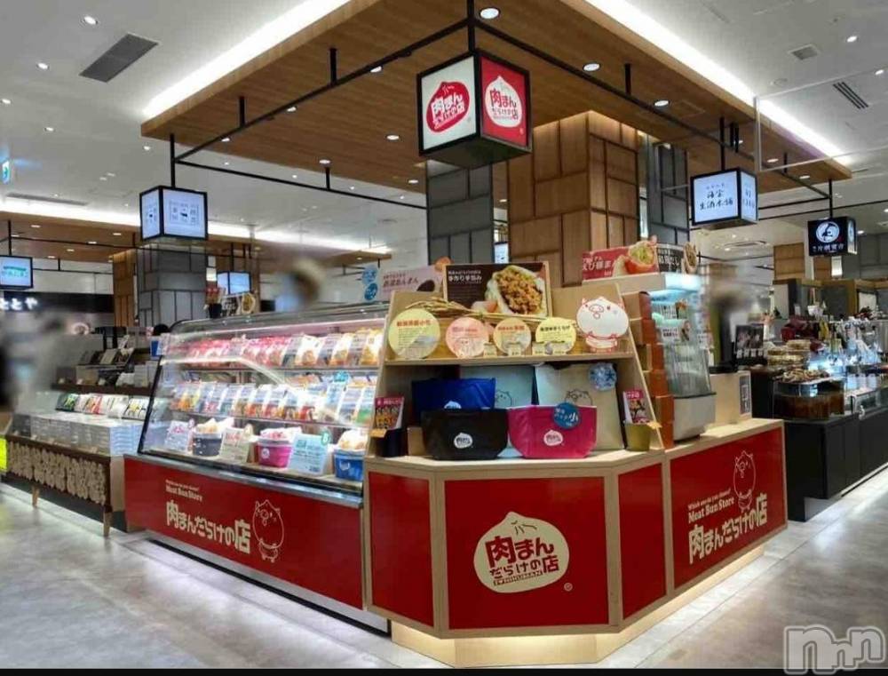 新潟デリヘル奥様特急 新潟店(オクサマトッキュウニイガタテン) ゆゆか(30)の11月19日写メブログ「何マンが好き？❤️」