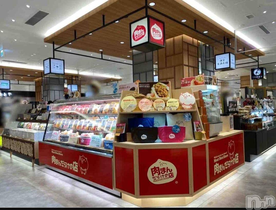 新潟デリヘル奥様特急 新潟店(オクサマトッキュウニイガタテン)ゆゆか(30)の2024年11月19日写メブログ「何マンが好き？❤️」