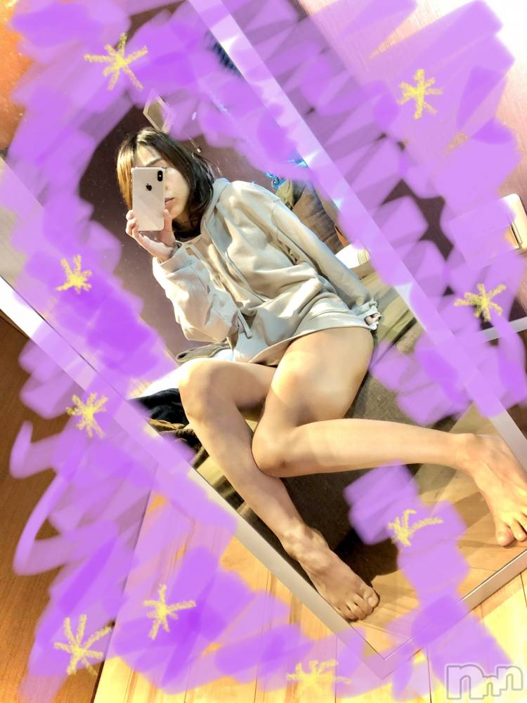 長岡デリヘル長岡人妻市(ナガオカヒトヅマイチ) ななみ★これぞ『素人妻』代表！(35)の2月9日写メブログ「Ｌは高級感があって、スポーツ系のものと違うカッコ良さ❤️」