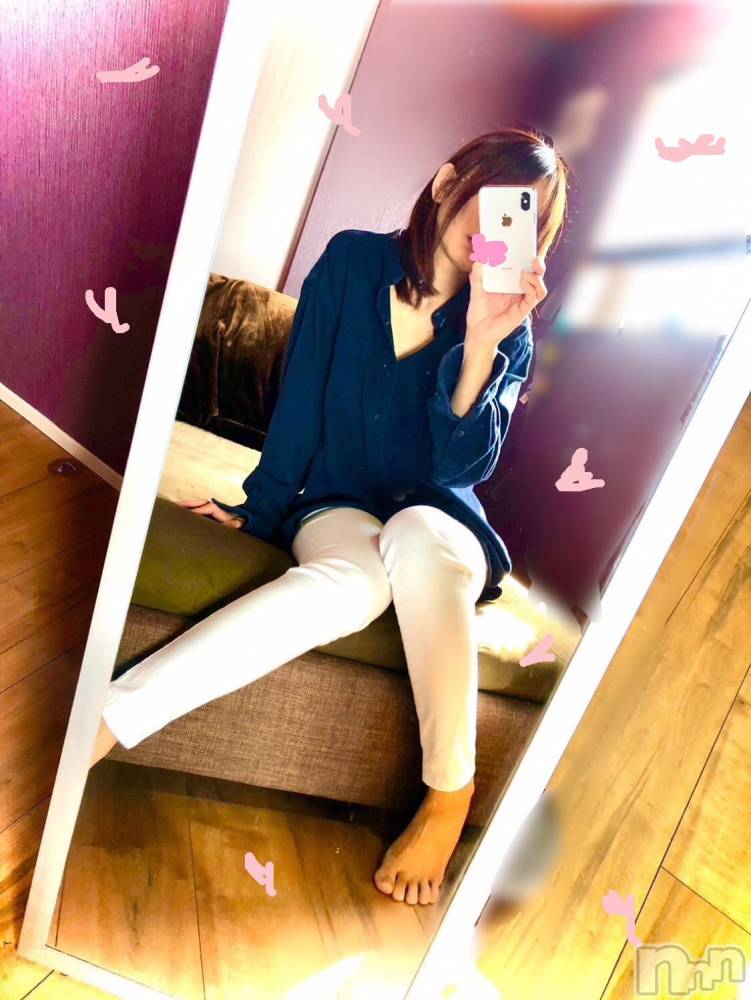 長岡デリヘル長岡人妻市(ナガオカヒトヅマイチ) ななみ★これぞ『素人妻』代表！(35)の3月29日写メブログ「ナデナデ」