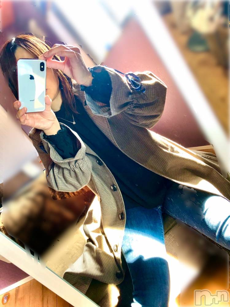 長岡デリヘル長岡人妻市(ナガオカヒトヅマイチ) ななみ★色褪せない『素人感』。(35)の4月5日写メブログ「桜モチのような」