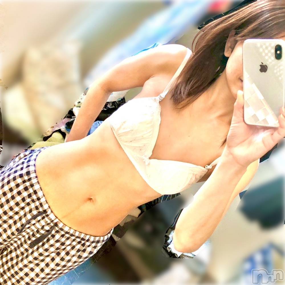 長岡デリヘル長岡人妻市(ナガオカヒトヅマイチ) ななみ★色褪せない『素人感』。(35)の5月15日写メブログ「待って～」