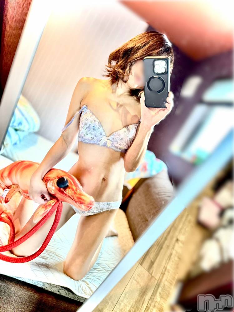 長岡デリヘル長岡人妻市(ナガオカヒトヅマイチ) ななみ★これぞ『素人妻』代表！(35)の1月1日写メブログ「🎍新年のご挨拶🐉」