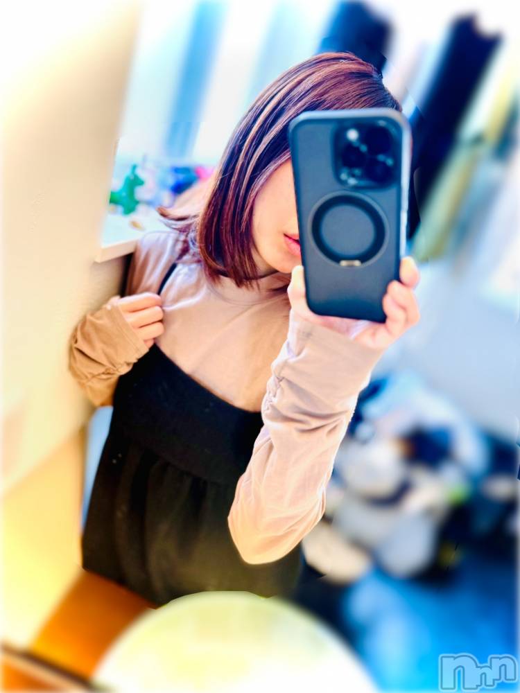 長岡デリヘル長岡人妻市(ナガオカヒトヅマイチ) ななみ★これぞ『素人妻』代表！(35)の3月30日写メブログ「洗濯物乾かない🤣」