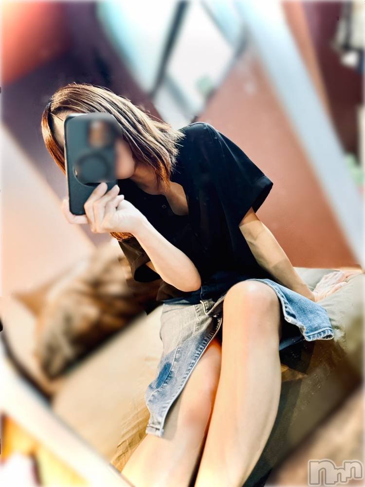 長岡デリヘル長岡人妻市(ナガオカヒトヅマイチ) ななみ★色褪せない『素人感』。(35)の5月21日写メブログ「ぐずぐず☔️」